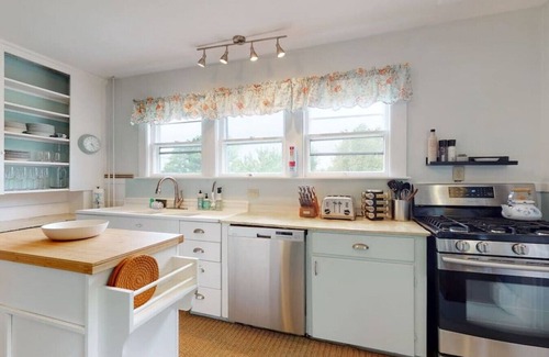 Pemaquid Beach House | Laughton House @ Pemaquid Beach