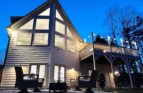 Barium Springs Apartment | Laurel Cove Lake Chalet