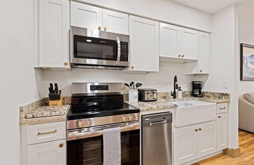 Waynesville Apartment | Laurel Ridge Country Club