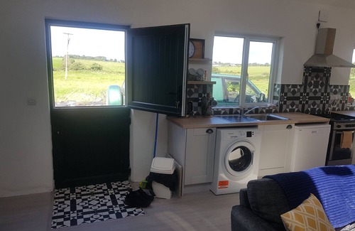 Ballyduff Cottage | Lavender Wild Atlantic Way 200 year old cottage all welcome group accomodation