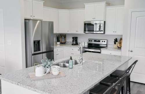 Lexington House | Lavish 4BR/3BA Home with Pool, Grill, Video Games, King Bed