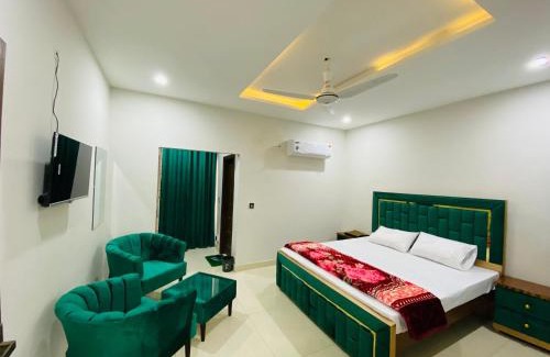 Fatehjang House | Lavish Guest Line
