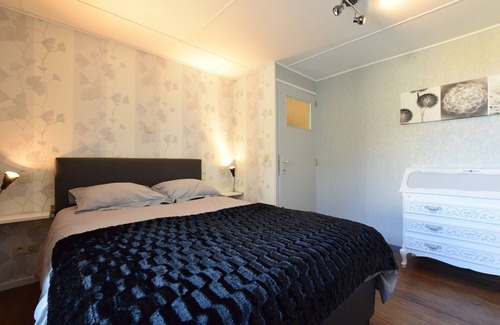 Florenville House | Lavish Holiday Home in Chassepierre with Terrace
