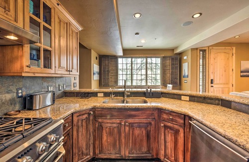 Canyon Links House | Lavish Jeremy Ranch Retreat - 6 Mi to the Canyons!