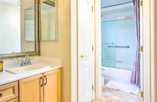 Rhodes Ranch House | Lavish Las Vegas House w/ 2-Person Office!