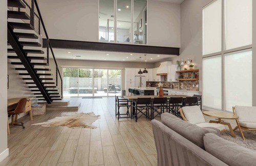 Southwest Village House | Lavish Luxuries - Pool/Hottub, Walk To Old Town!