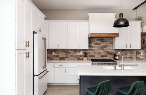 Southwest Village House | Lavish Luxuries - Pool/Hottub, Walk To Old Town!