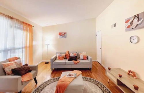 Florissant House | Lavish Stay