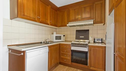 Hotham Heights Apartment | Lawlers 36A