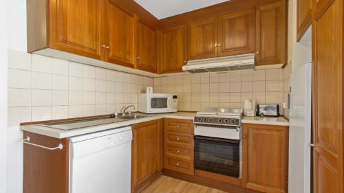 Hotham Heights Apartment | Lawlers 36A