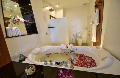 Kamala Hotel | Layalina Hotel