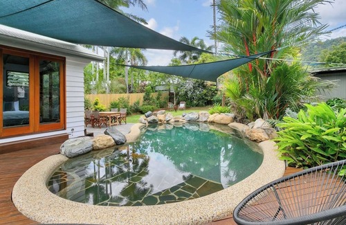 Edge Hill House | Lazenby Lodge - Stunning Private Pool