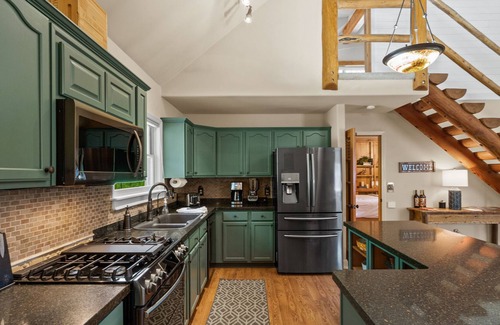 Bozeman House | Lazy Bear Estate- New home with availability for August!