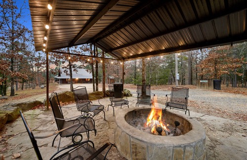 Golden Cabin | Lazy J Hideaway -Hot Tub, fire pit, secluded cabin