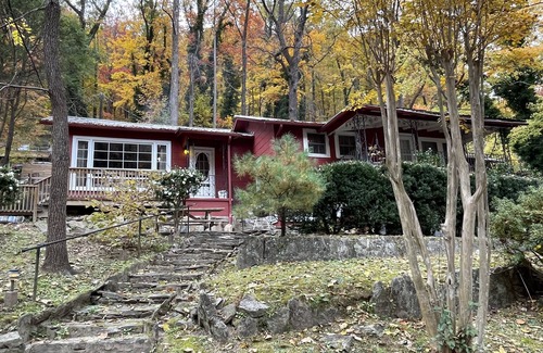 Chimney Rock Cabin | Lazy Lodge with Waterfall View. Perfect for family, deck, pool table, foosball.
