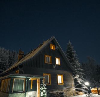 Czerniawa-Zdroj Apartment | Leśniczówka w Dolinie