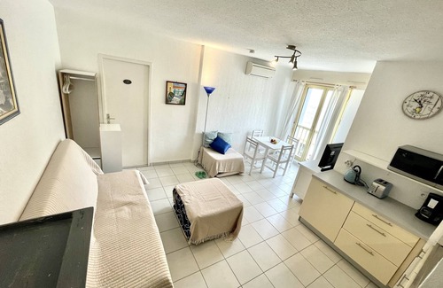 Cavaliere Beach Apartment | Le 28 : Studio climatisé avec accès privé sur plage