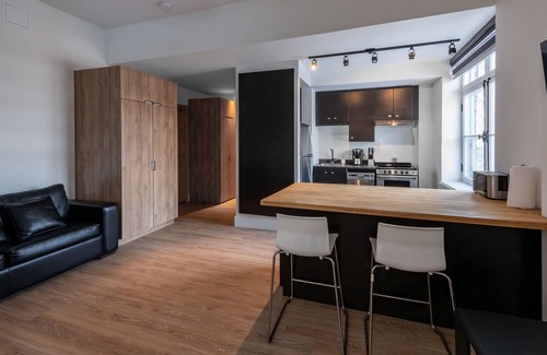 Vieux-Quebec-Cap-Blanc-colline Parlementaire Apartment | Le 31 McMahon
