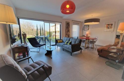 Colmar Apartment | "Le 43" Terrasse, Jardin, Garage clos