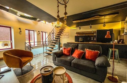 Baccarat House | Le B Maison 1 à 4 pers & jacuzzi à Baccarat