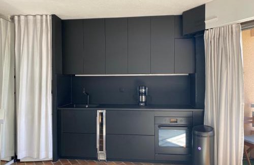 Tamaris Apartment | Le bleu de George Sand, hébergement de charme à Tamaris