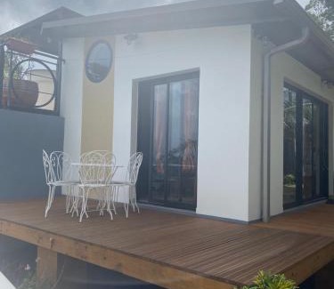 Le Tampon House | LE BOURBON POINTU