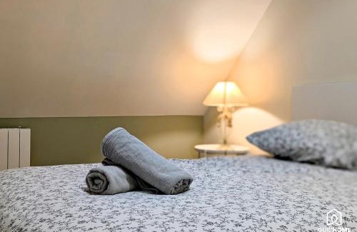Bourgogne Apartment | Le Bourgogne - Chambres privées cosy et rénovées avec douche - Centre historique
