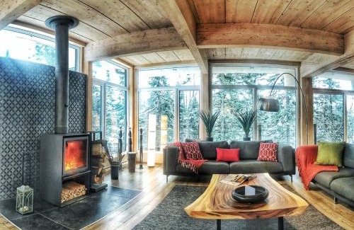 Petite-Riviere-Saint-Francois Ski Chalet | Le Charlevoix - Résidences Boutique.