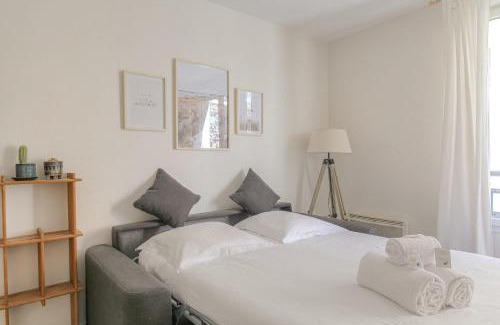 7th Arrondissement Apartment | Le calme et cosy avec parking gratuit