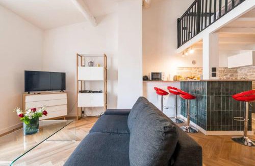 Nimes City Centre Apartment | le Calypso jolie T2 Centre de nimes