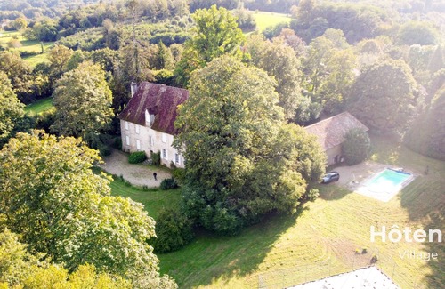 Roziers-Saint-Georges House | Le château du Fraysseix à Roziers-Saint-Georges