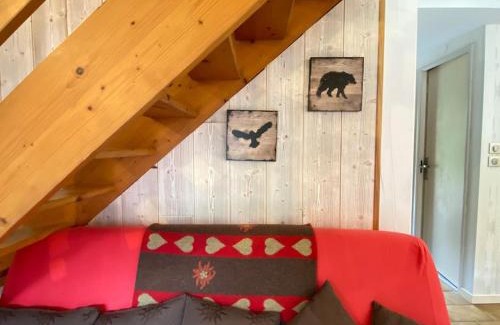 Cauterets Apartment | Le Chalet 102. 3 chambres. Terrasse. Parking. wifi