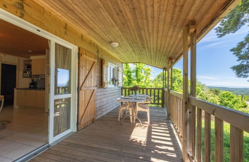 Gravieres House | Le chalet du mas lachamp with Terrace, Garden and Air Conditioning