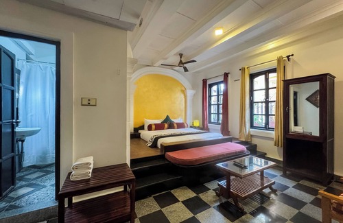 White Town Hotel | Le CHATEAU