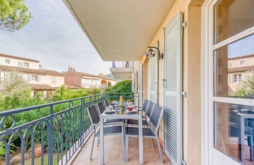La Mole Apartment | Le Clos des Vignes by Interhome