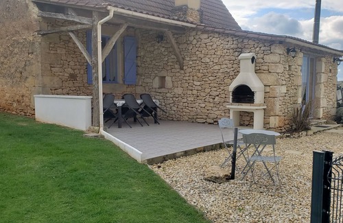 Meyrals House | Le Cocooning - Domaine de la Couze gîte au paradis