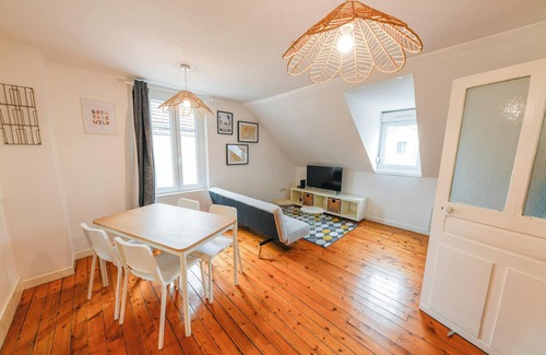 Troyes Apartment | Le Colette - Stationnement Réservé à 5 Minutes du Centre Ville