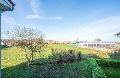 Woippy Apartment | Le Cookie - 4 pers' - 2 beds - Station 50m - Garage