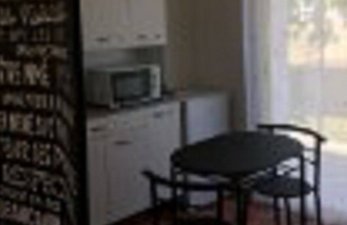 Terrasson-la-Villedieu Apartment | Le Couquet studio room, High studio room