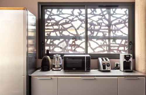 Centre Historique Apartment | Le Couvent des Ursulines - Appt climatisé, piscine