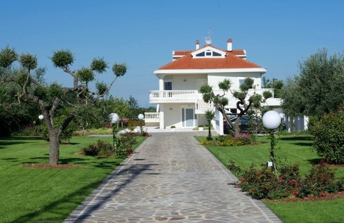 Ortona Apartment | Le Dimore di Giò in Campagna "Apartment in Villa"