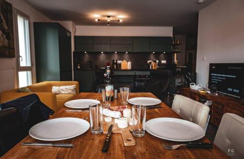 Sallanches Apartment | Le Doran - Terrasse & Vue Mont Blanc