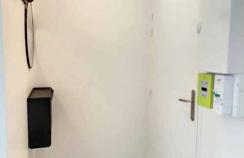 Saint-Quentin Apartment | Le Fleur de Coton
