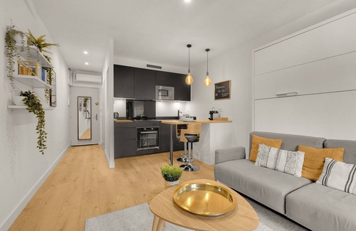 Victor Hugo District Apartment | Le Floral - Cosy studio climatisé avec Parking privé et Netflix