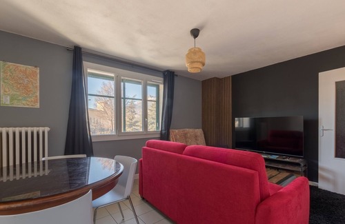 Savines-le-Lac Apartment | Le Forest - parking privé, vue montagne, proche lac