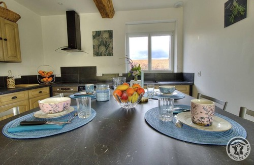 Saint-Julien-sur-Bibost House | Le Gîte Charmille - Saint Julien SUR Bibost