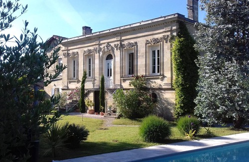 Saint-Loubes Cottage | Le Gite " Préfévrier" located between Bordeaux and St Emilion in a bourgeois house