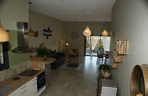 Nyons House | Le Grand Pin . beautiful contemporary house for rent in Nyons