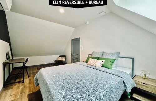 Sens Apartment | Le Grey - By BEST KEYS - Maison Duplex Moderne - Entièrement Climatisé - Centre Ville - Smart TV - Machine à Café Nespresso - WiFi Fibre - Check-in Autonome - Parking Gratuit à Proximité