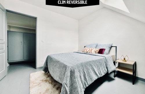 Sens Apartment | Le Grey - By BEST KEYS - Maison Duplex Moderne - Entièrement Climatisé - Centre Ville - Smart TV - Machine à Café Nespresso - WiFi Fibre - Check-in Autonome - Parking Gratuit à Proximité